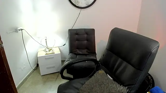Snapshot of Gabisaenz chatting on 03-14-25, 12:40 Gabisaenz online show from 03-14-25, 12:40