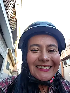 bellapaty online show from 09-18-25, 07:32