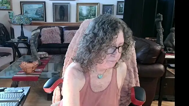 Snapshot of littlepistol01 chatting on 06-20-26, 02:09 littlepistol01 online show from 06-20-26, 02:09