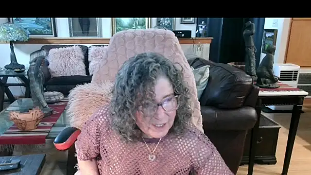 Snapshot of littlepistol01 chatting on 07-27-26, 07:32 littlepistol01 online show from 07-27-26, 07:32