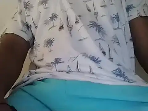 Snapshot of royblackbigpvt chatting on 12-17-24, 05:36 royblackbigpvt online show from 12-17-24, 05:36