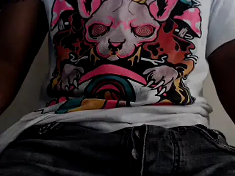 Snapshot of royblackbigpvt chatting on 02-03-25, 05:24 royblackbigpvt online show from 02-03-25, 05:24