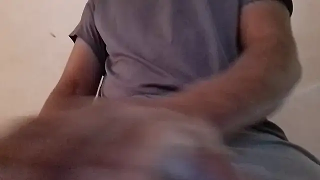 Snapshot of royblackbigpvt chatting on 09-25-25, 05:16 royblackbigpvt online show from 09-25-25, 05:16