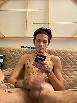 Snapshot of xxxciro13xxx chatting on 02-26-25, 10:31 xxxciro13xxx online show from 02-26-25, 10:31