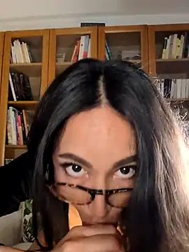 Snapshot of Naughty-Jessie chatting on 02-18-25, 11:52 Naughty-Jessie online show from 02-18-25, 11:52