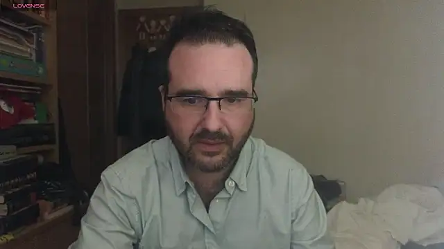 curiosillo83 online show from 03-11-25, 03:23