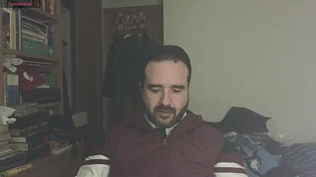 curiosillo83 online show from 03-22-25, 09:21