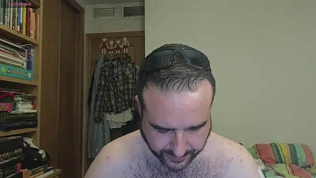 curiosillo83 online show from 10-07-25, 02:25