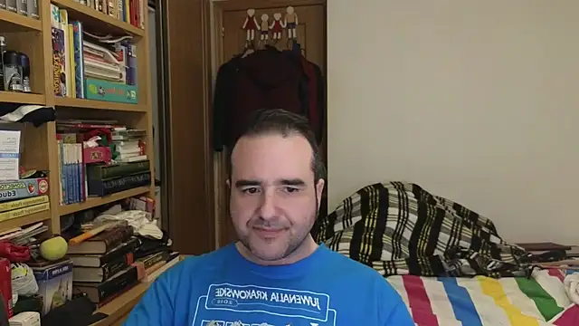 curiosillo83 online show from 04-19-26, 09:52