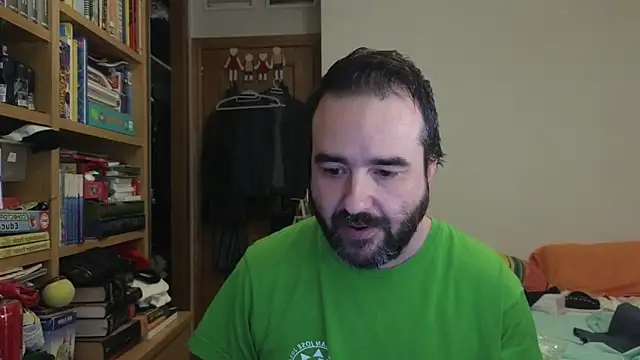 Snapshot of curiosillo83 chatting on 06-20-26, 08:39 curiosillo83 online show from 06-20-26, 08:39
