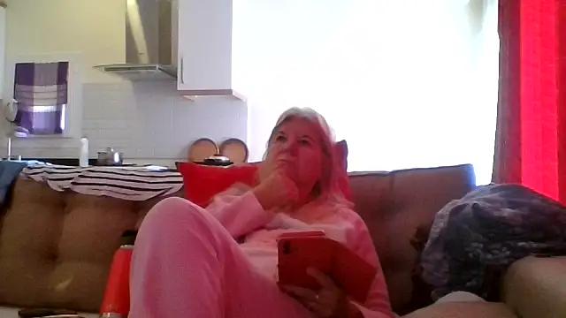 TrustfulVampire1 online show from 12-03-25, 06:10