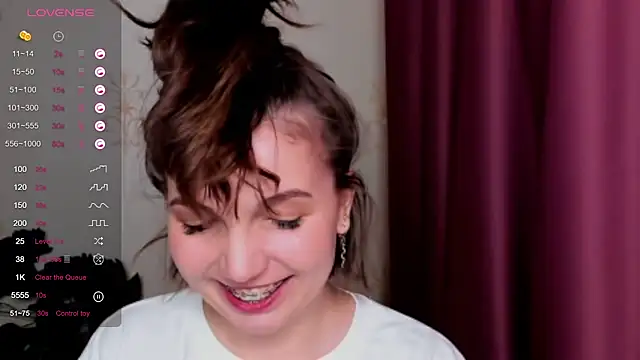 KindHazelHere  online show from 02-25-25, 06:31