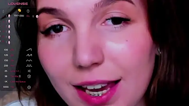 KindHazelHere  online show from 03-18-25, 11:20