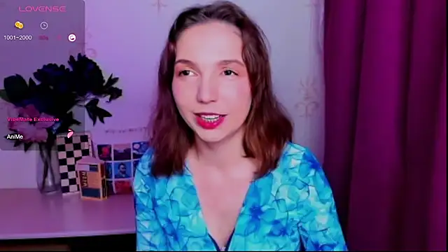 Snapshot of KindHazelHere_ chatting on 07-06-26, 04:31 KindHazelHere online show from 07-06-26, 04:31