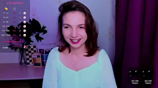 Snapshot of KindHazelHere_ chatting on 07-15-26, 01:33 KindHazelHere online show from 07-15-26, 01:33