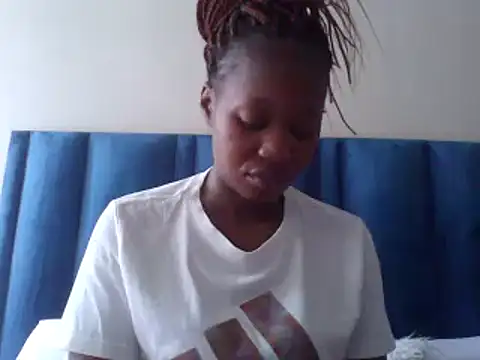 Snapshot of Hardnipples8 chatting on 01-12-25, 10:12 Hardnipples8 online show from 01-12-25, 10:12