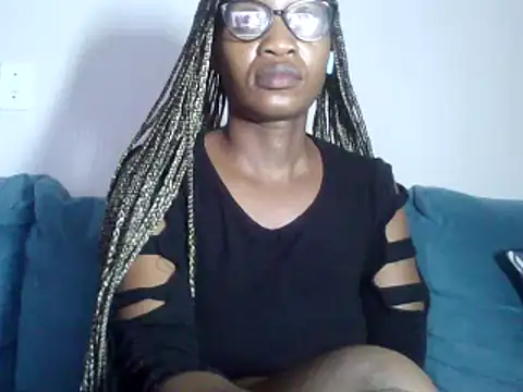 Snapshot of Hardnipples8 chatting on 03-05-25, 11:05 Hardnipples8 online show from 03-05-25, 11:05