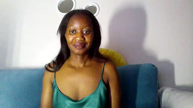 Snapshot of Hardnipples8 chatting on 10-17-25, 01:42 Hardnipples8 online show from 10-17-25, 01:42