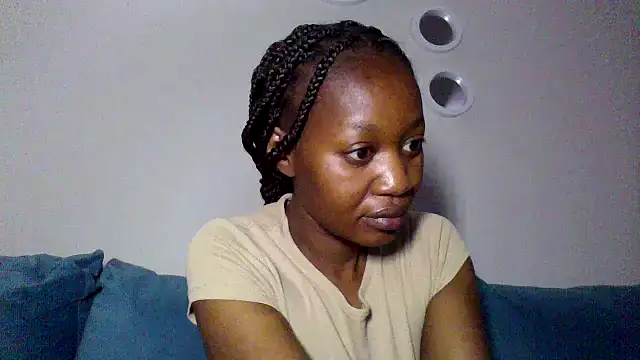 Snapshot of Hardnipples8 chatting on 11-28-25, 11:18 Hardnipples8 online show from 11-28-25, 11:18