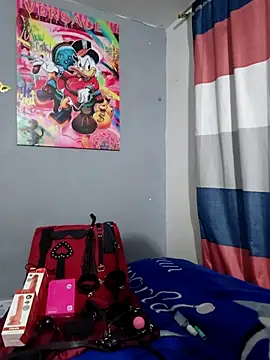 Snapshot of Giuliana90 chatting on 02-24-26, 12:08 Giuliana90 online show from 02-24-26, 12:08