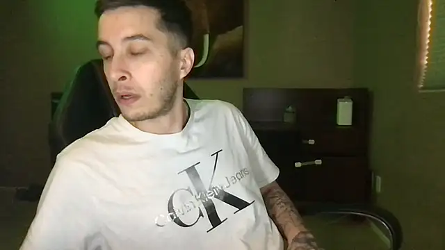 Snapshot of Bwcjoshbanks chatting on 06-28-26, 11:11 Bwcjoshbanks online show from 06-28-26, 11:11