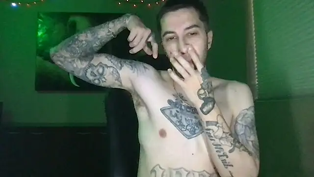 Snapshot of Bwcjoshbanks chatting on 06-30-26, 02:01 Bwcjoshbanks online show from 06-30-26, 02:01