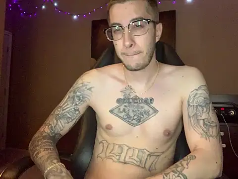 Snapshot of Bwcjoshbanks chatting on 07-15-26, 08:30 Bwcjoshbanks online show from 07-15-26, 08:30