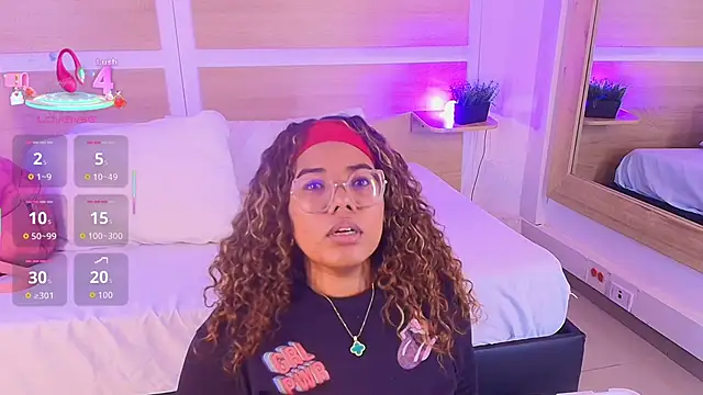  nickypurple  online show from 11-25-25, 07:14