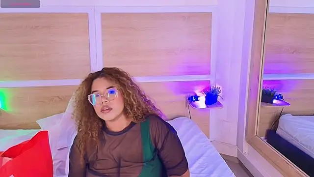  nickypurple  online show from 02-11-26, 07:08