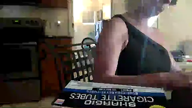 TiffaneyLove online show from 03-15-25, 06:21