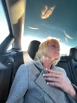 TiffaneyLove online show from 03-18-25, 12:03