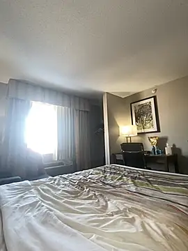 TiffaneyLove online show from 02-01-26, 04:05