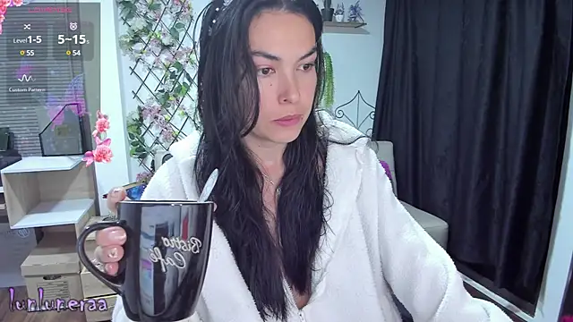 Lunlunera online show from 02-06-25, 04:53