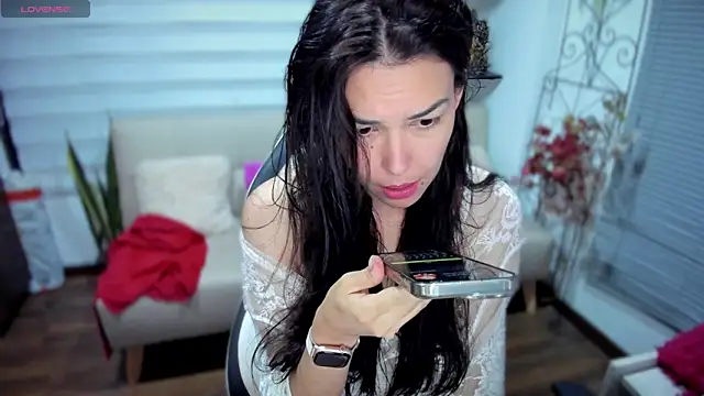 Lunlunera online show from 12-22-25, 02:41