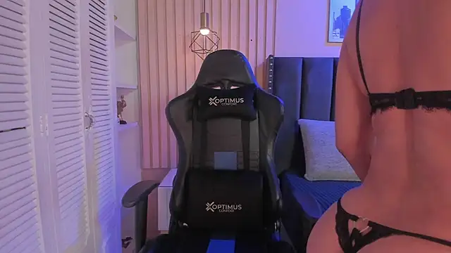 ashlye miller  online show from 09-18-25, 04:25