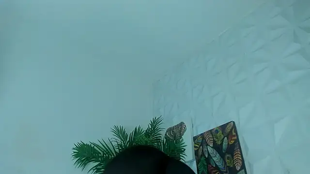 Snapshot of Hellen_Sky chatting on 01-12-26, 07:08 Hellen Sky online show from 01-12-26, 07:08