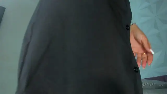 Snapshot of Hellen_Sky chatting on 02-10-26, 07:18 Hellen Sky online show from 02-10-26, 07:18