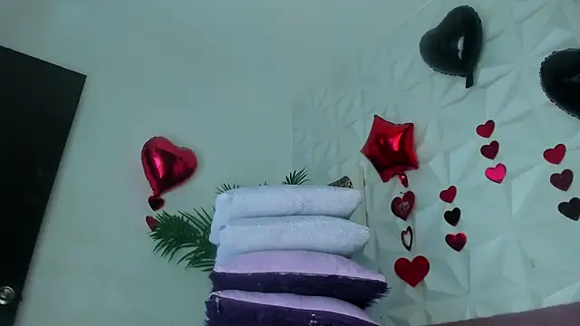 Hellen Sky online show from 04-14-26, 07:09