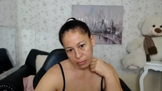 mature martina online show from 05-26-26, 08:10