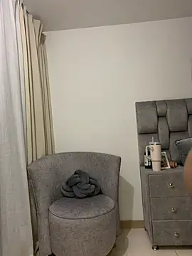 VannessaCruz online show from 06-29-26, 12:39