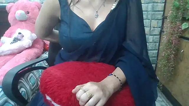 Sexy iknoor online show from 03-13-25, 10:47