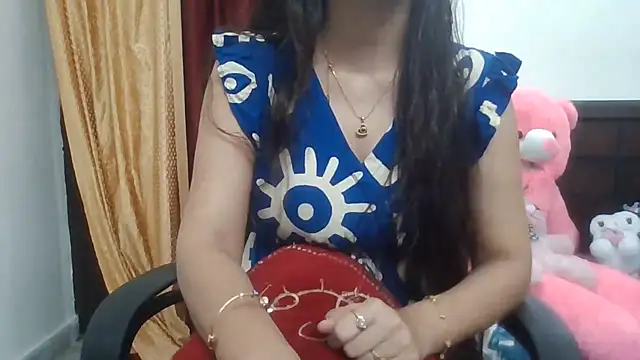 Snapshot of Sexy_iknoor chatting on 07-15-26, 05:34 Sexy iknoor online show from 07-15-26, 05:34