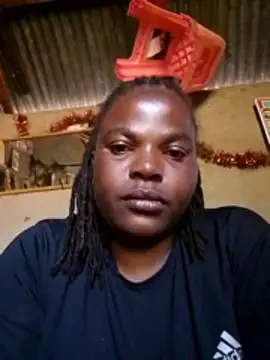 pretty-donna online show from 02-02-26, 09:08