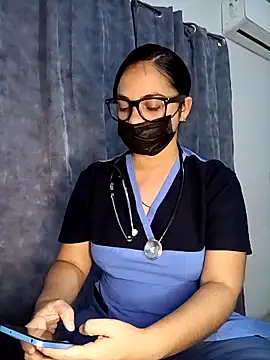 Snapshot of MEGAN_X0XX chatting on 12-18-25, 09:43 MEGAN X0XX online show from 12-18-25, 09:43