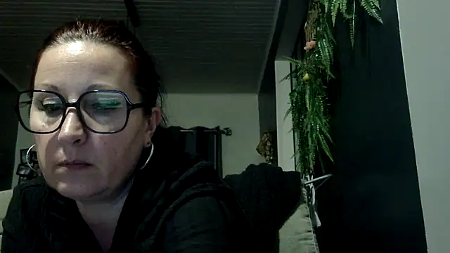 feline27 online show from 03-23-26, 08:35