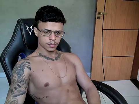 Gust027 online show from 04-14-26, 01:28