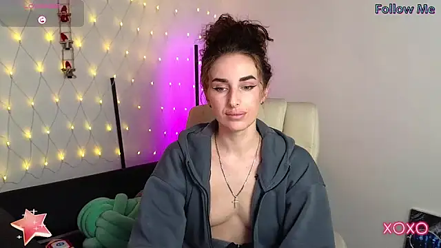 Snapshot of xx_adrihanna_xx chatting on 02-07-25, 05:40 xx adrihanna xx online show from 02-07-25, 05:40