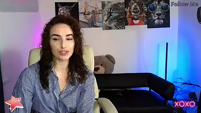 Snapshot of xx_adrihanna_xx chatting on 02-20-25, 03:08 xx adrihanna xx online show from 02-20-25, 03:08