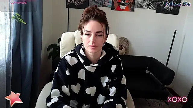 Snapshot of xx_adrihanna_xx chatting on 03-15-25, 11:51 xx adrihanna xx online show from 03-15-25, 11:51