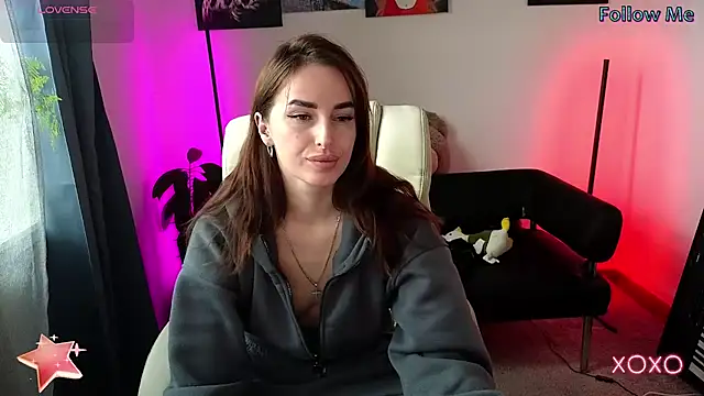 Snapshot of xx_adrihanna_xx chatting on 03-17-25, 09:44 xx adrihanna xx online show from 03-17-25, 09:44